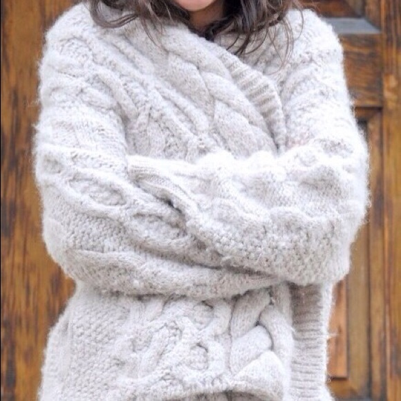 HI! I’M GWYNETH, GET YOUR SOFT COZY WARM SWEATERS! - Picture 15 of 16